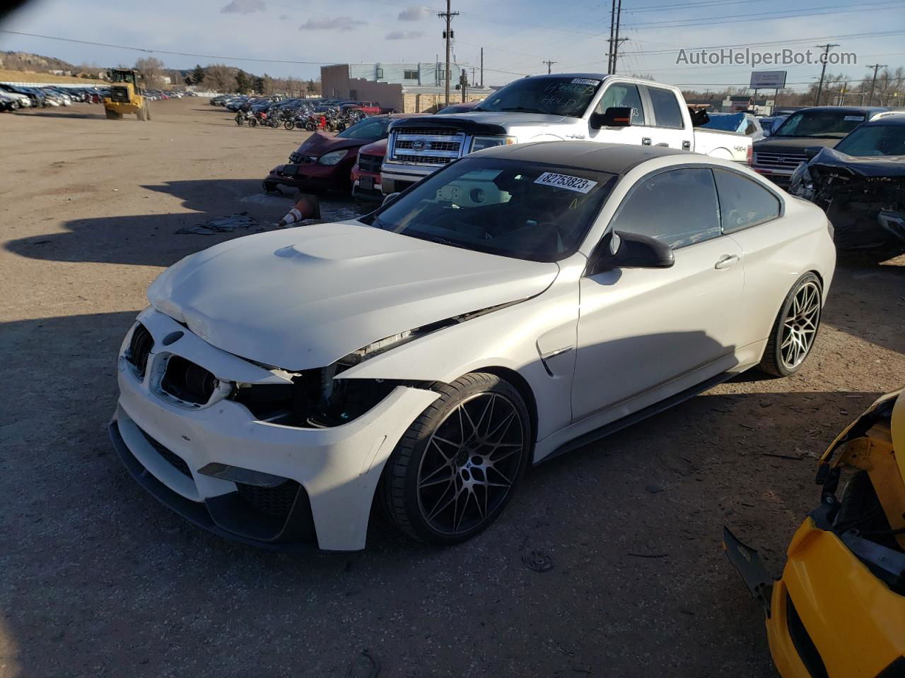 2016 Bmw M4  White vin: WBS3R9C58GK338509