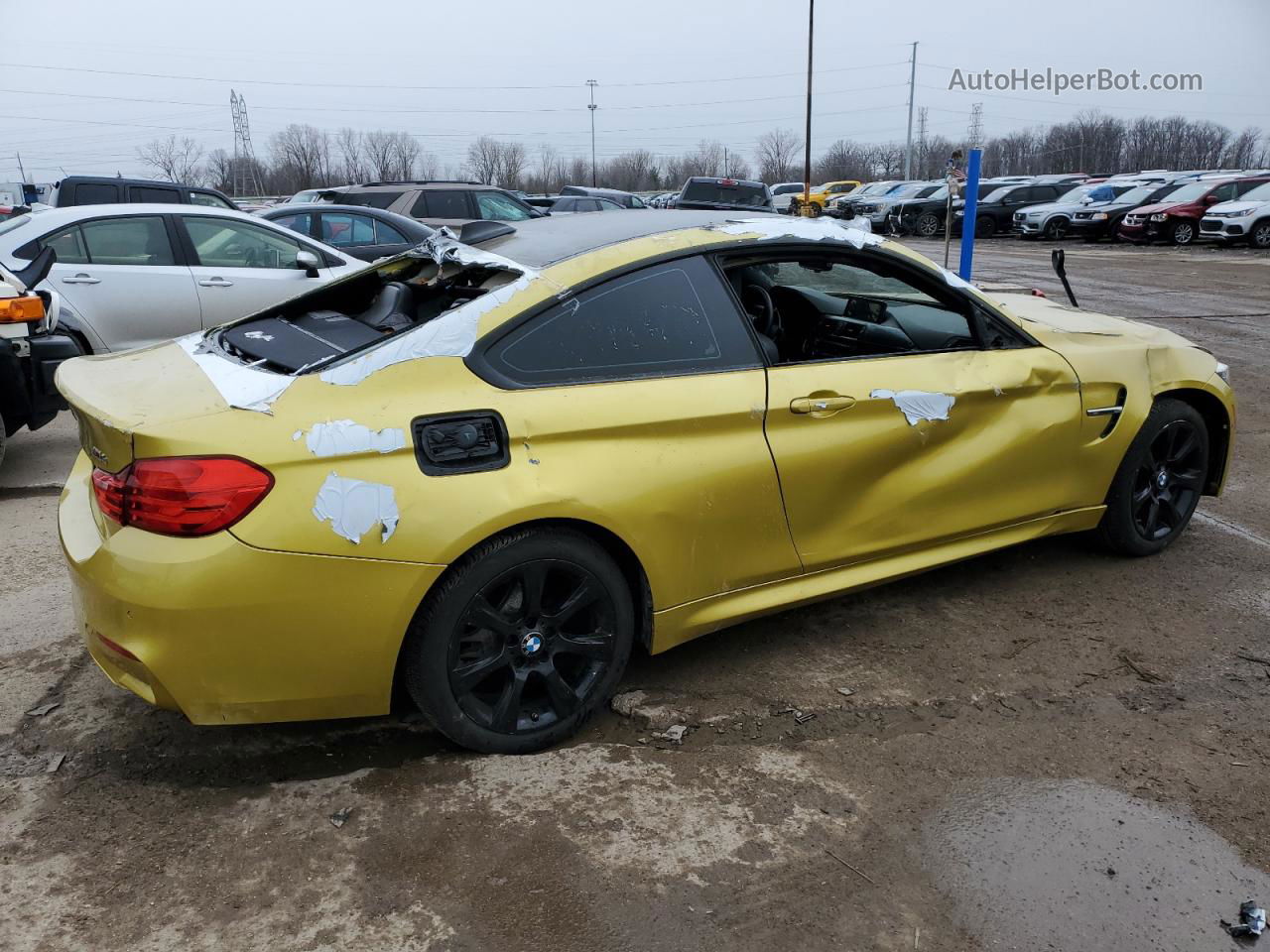 2015 Bmw M4  Yellow vin: WBS3R9C59FK331471