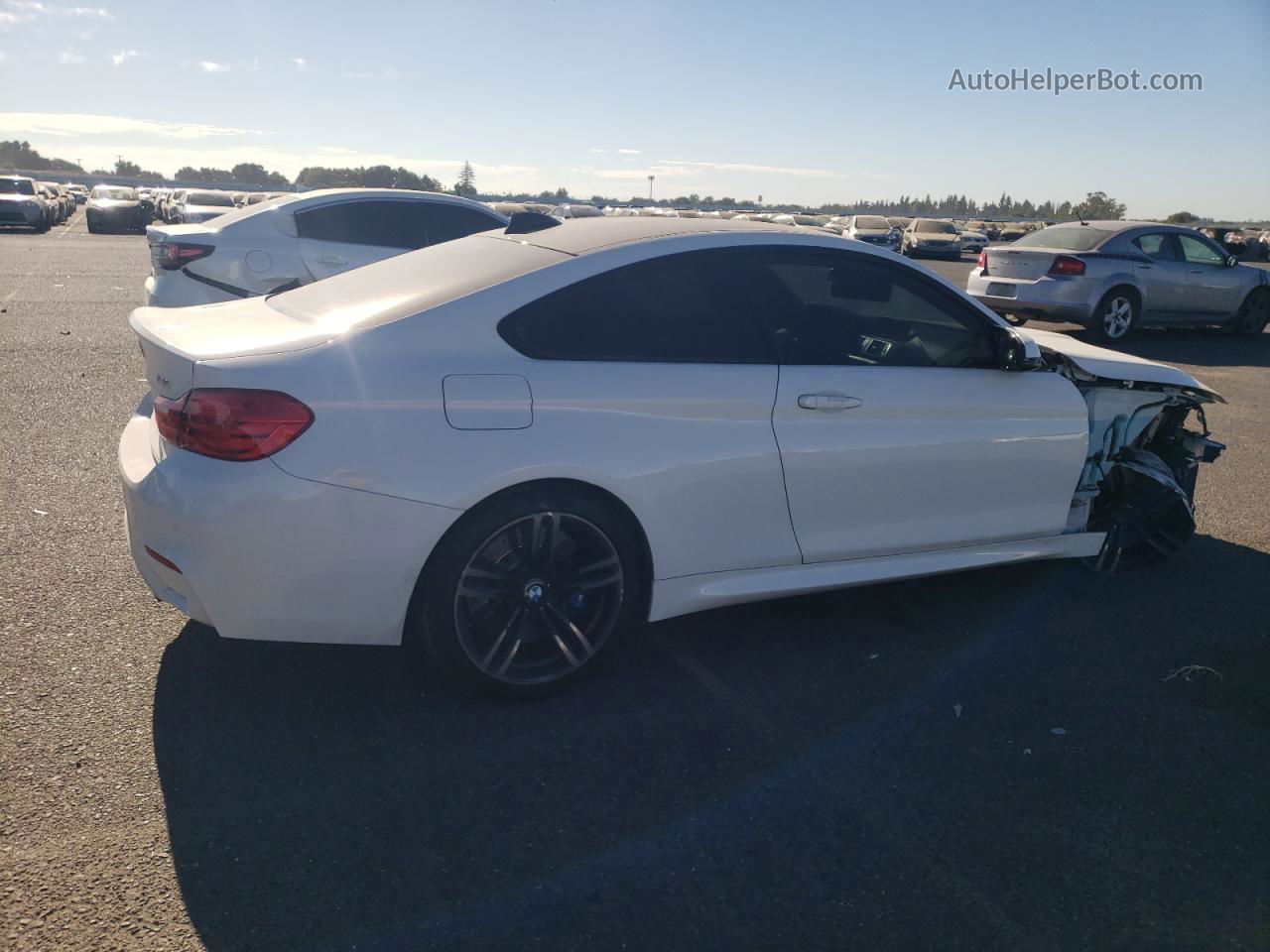 2016 Bmw M4  White vin: WBS3R9C59GK337479