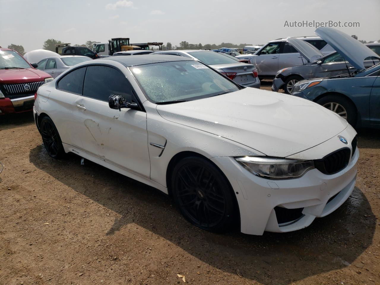 2016 Bmw M4  White vin: WBS3R9C59GK338583