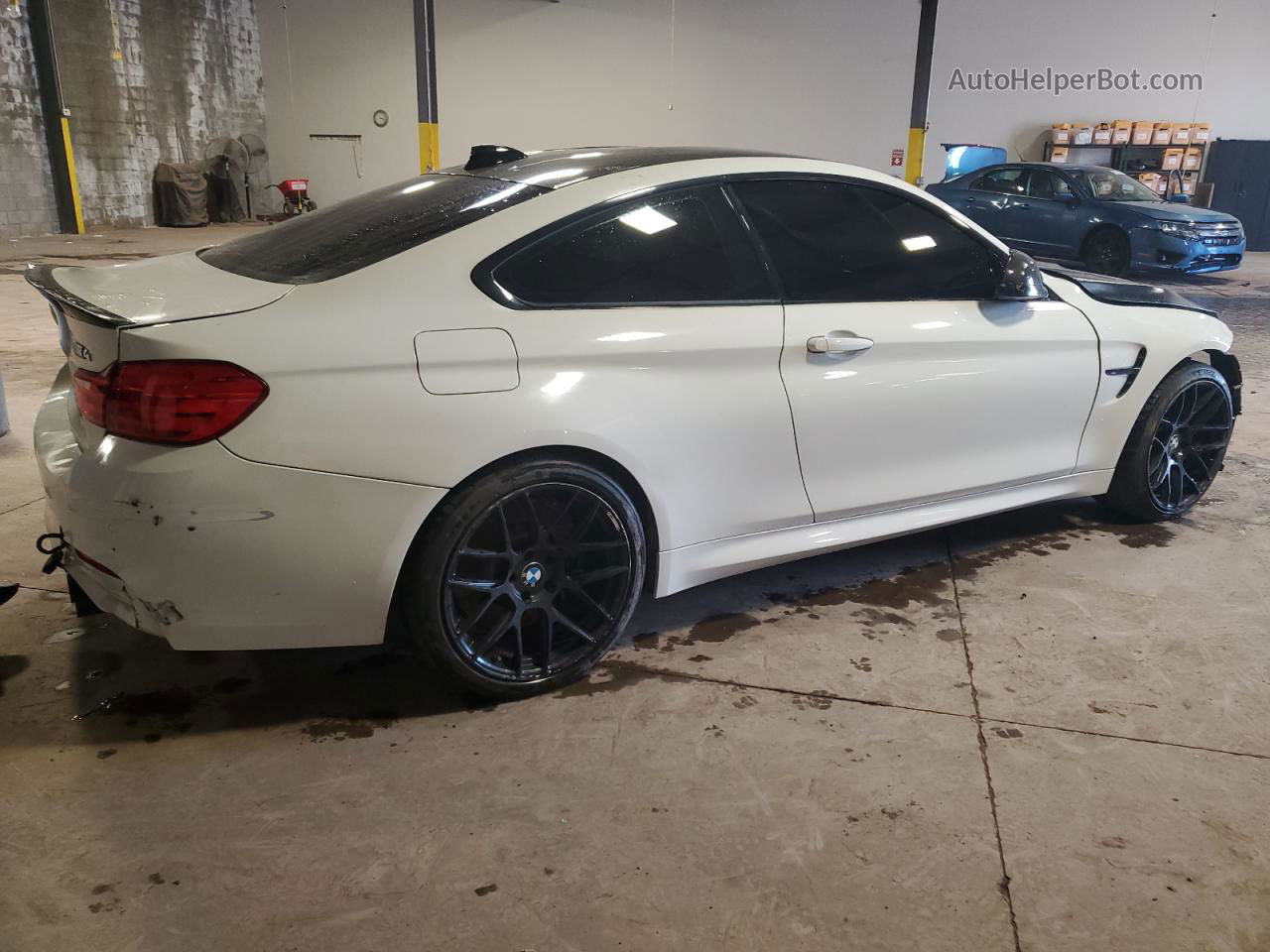 2015 Bmw M4  Two Tone vin: WBS3R9C5XFK332144