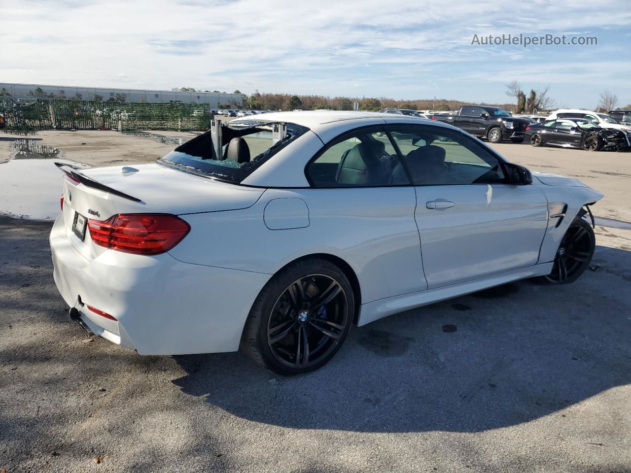 2015 Bmw M4  Белый vin: WBS3U9C54FJ968224