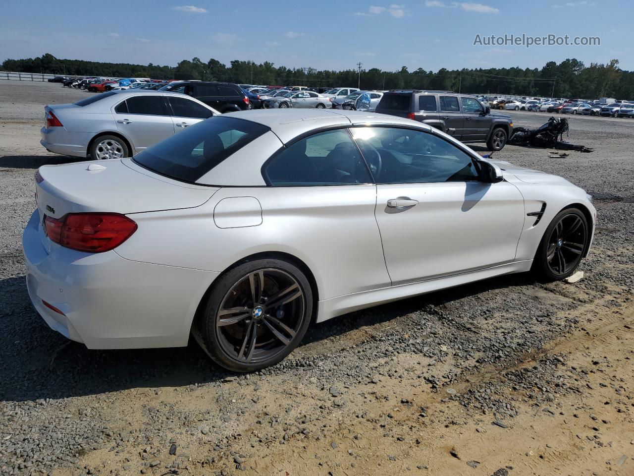 2016 Bmw M4  Белый vin: WBS3U9C56GP968854