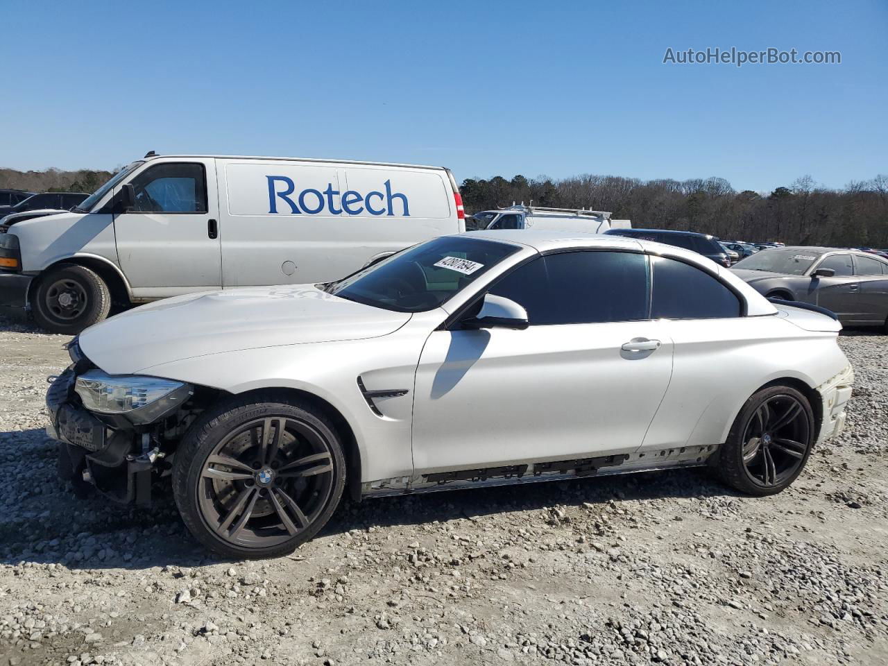 2016 Bmw M4  White vin: WBS3U9C59GP970064