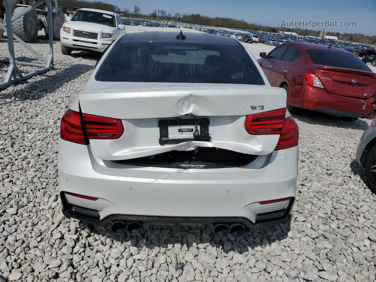 2018 Bmw M3  White vin: WBS8M9C50J5K98372