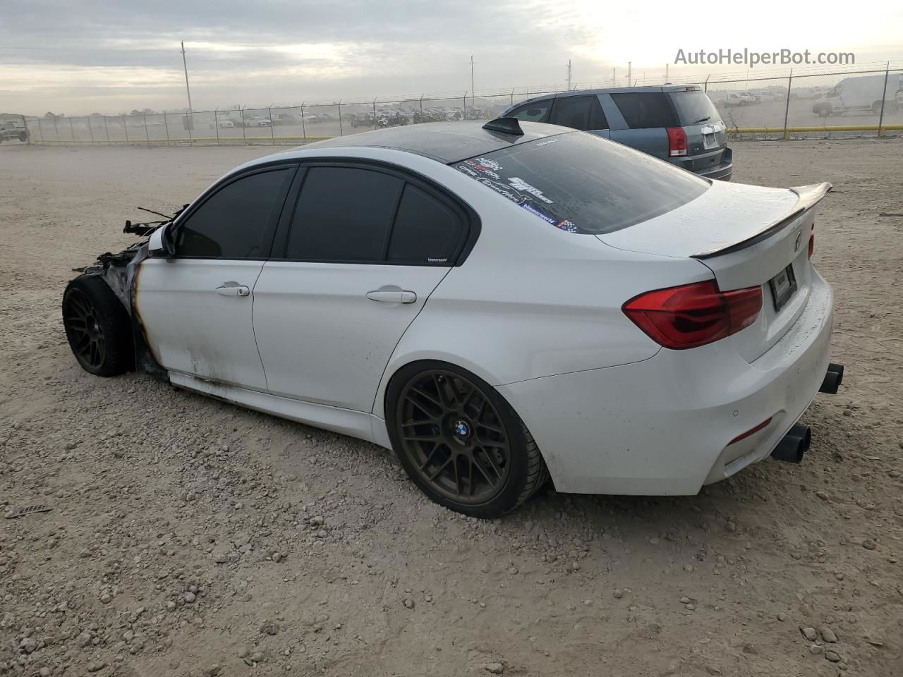 2018 Bmw M3  White vin: WBS8M9C55J5J78308