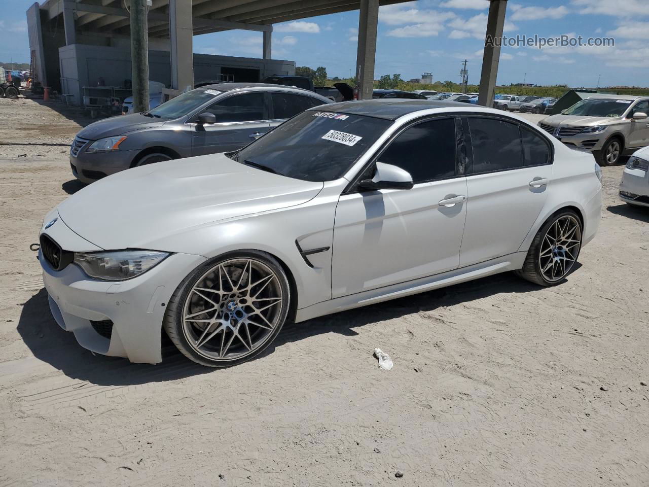 2017 Bmw M3  White vin: WBS8M9C5XH5G84679