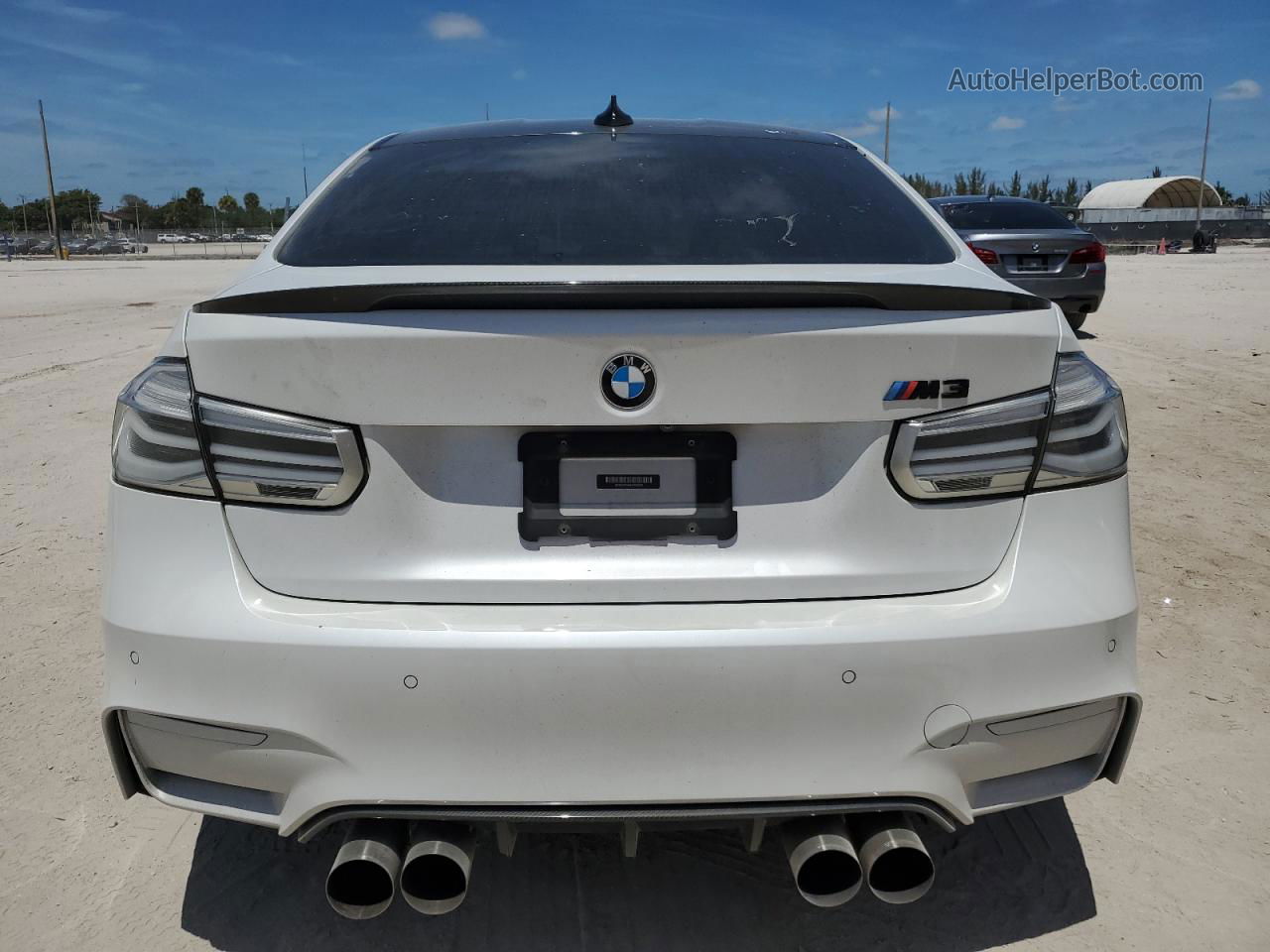 2017 Bmw M3  White vin: WBS8M9C5XH5G84679