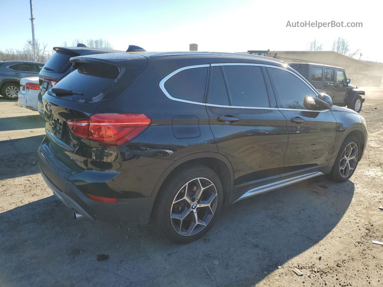 2018 Bmw X1 Xdrive28i Черный vin: WBXHT3C36J3H31457