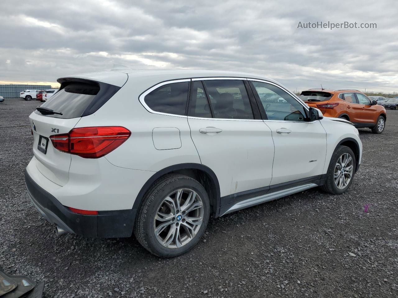 2018 Bmw X1 Xdrive28i White vin: WBXHT3C36J5K22244