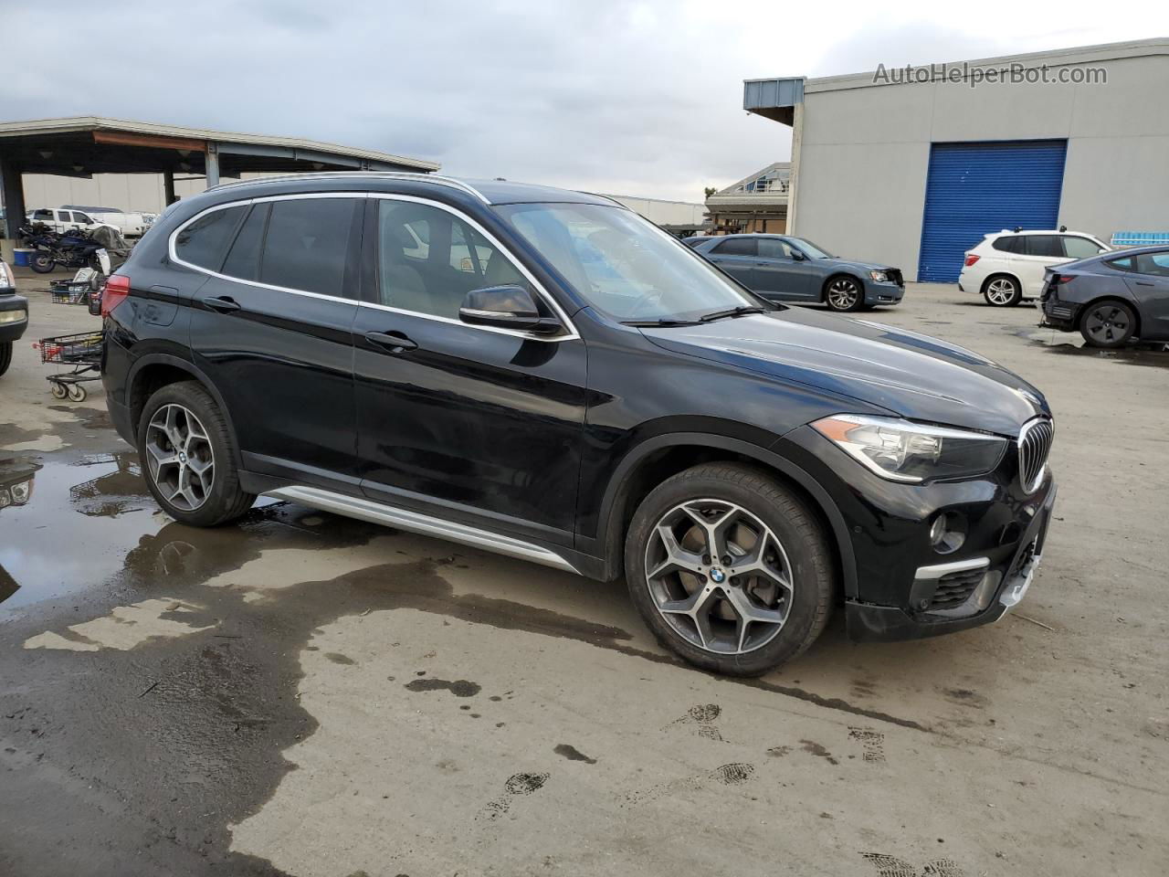 2018 Bmw X1 Xdrive28i Черный vin: WBXHT3C38J5L27433