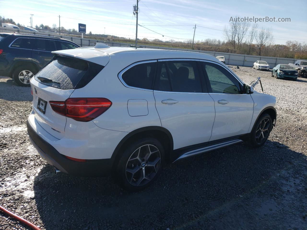 2018 Bmw X1 Sdrive28i White vin: WBXHU7C31J3H42502