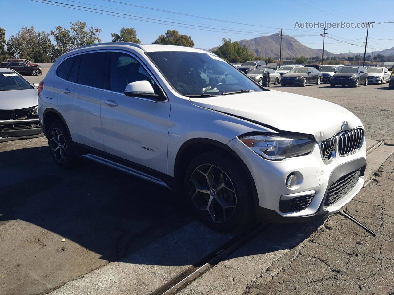 2018 Bmw X1 Sdrive28i White vin: WBXHU7C34J5H40618