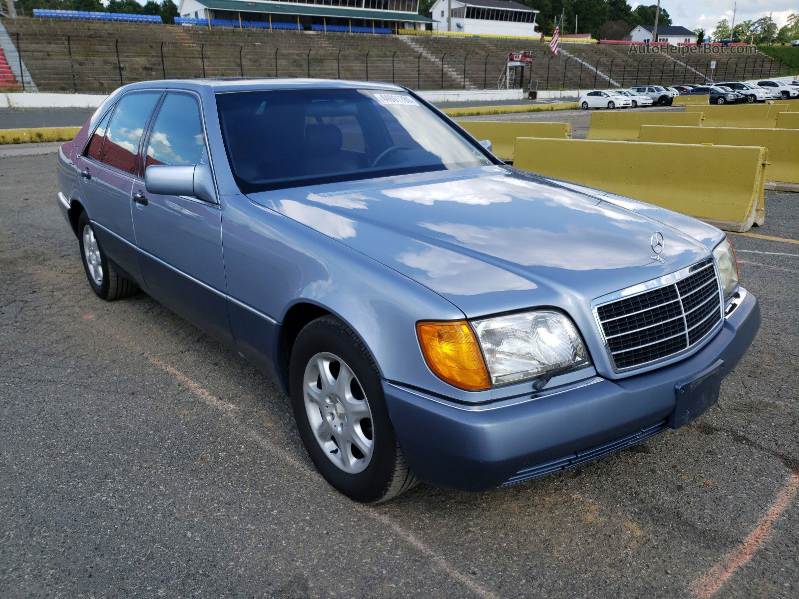 値下げしました！MERCEDES-BENZ 600 The Billion Dollar Car Nobody Liked At Launch.. Mercedes S600