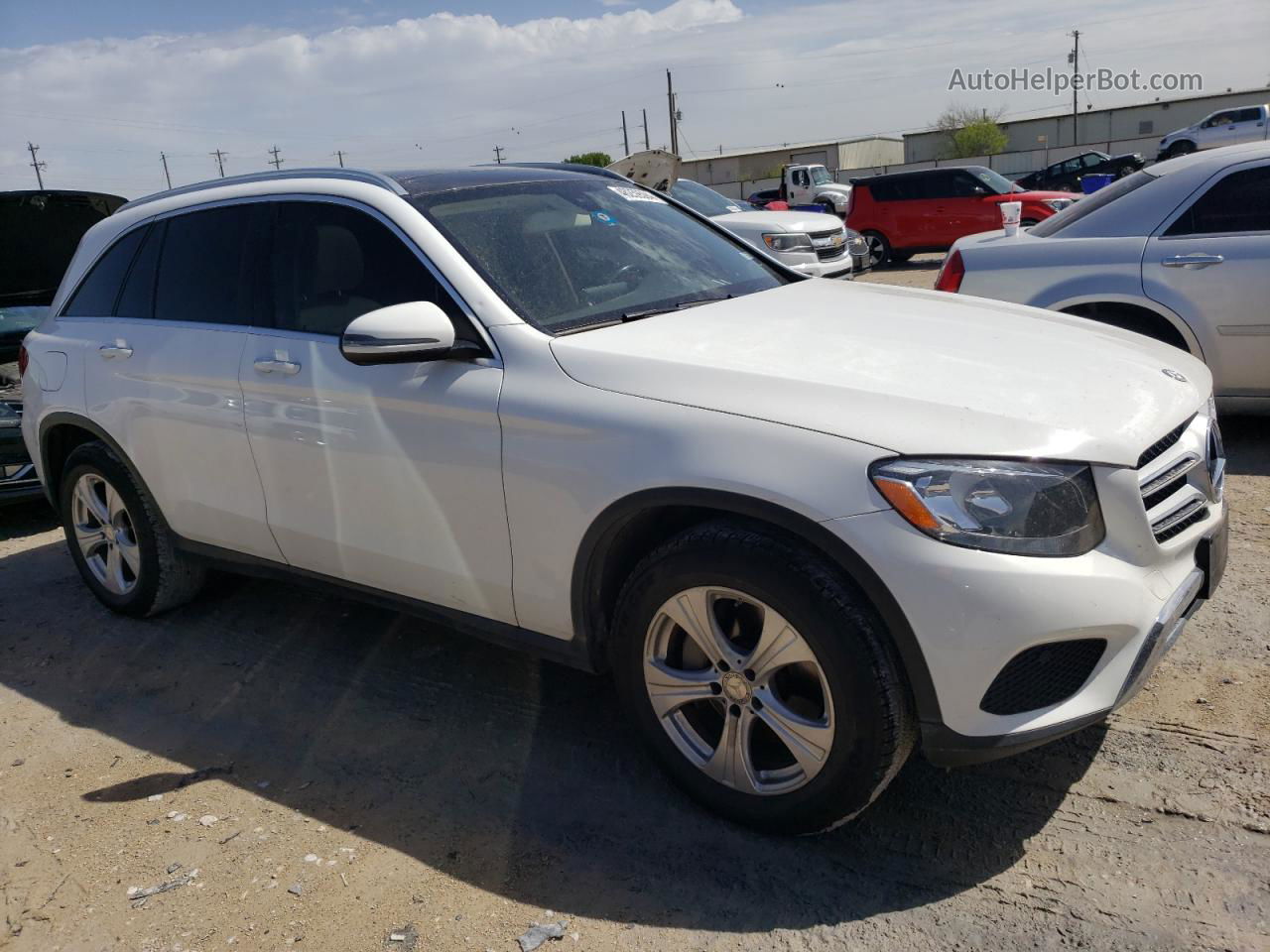 2016 Mercedes-benz Glc 300 White vin: WDC0G4JB0GF016462