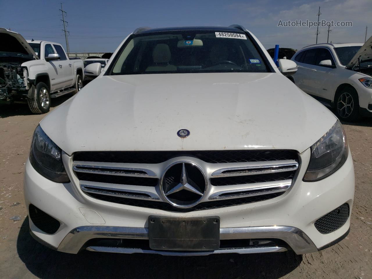 2016 Mercedes-benz Glc 300 White vin: WDC0G4JB0GF016462