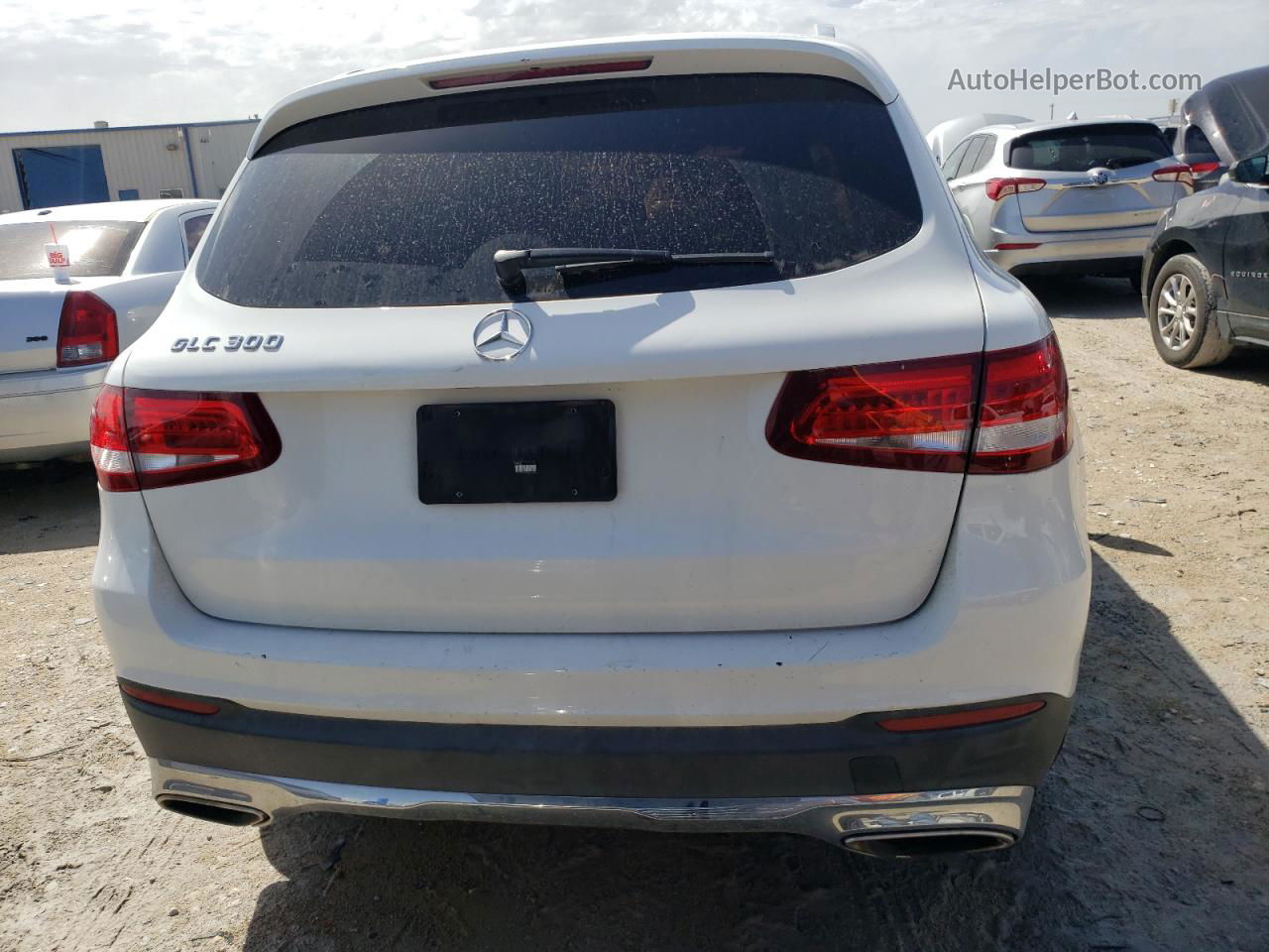 2016 Mercedes-benz Glc 300 White vin: WDC0G4JB0GF016462