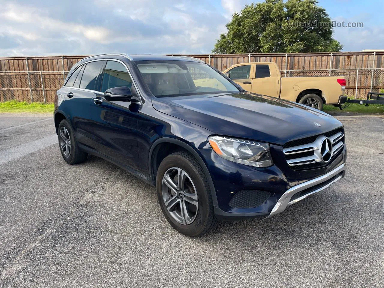 2019 Mercedes-benz Glc 300 Blue vin: WDC0G4JB0KV131626