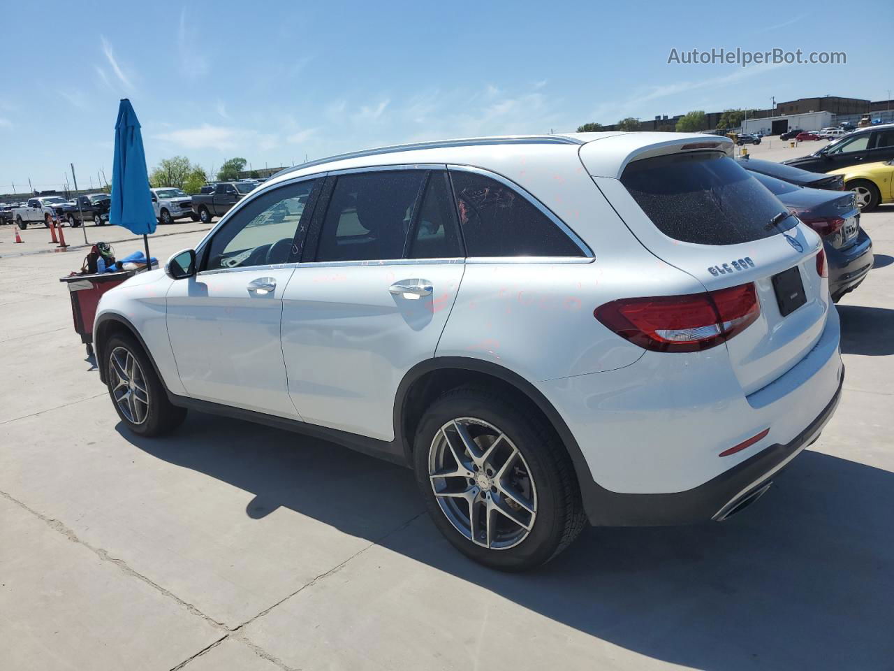 2016 Mercedes-benz Glc 300 White vin: WDC0G4JB1GF023646