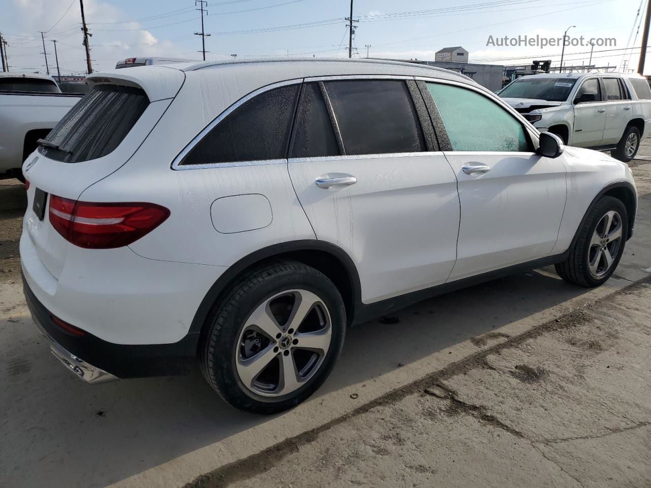 2019 Mercedes-benz Glc 300 White vin: WDC0G4JB1KV117878