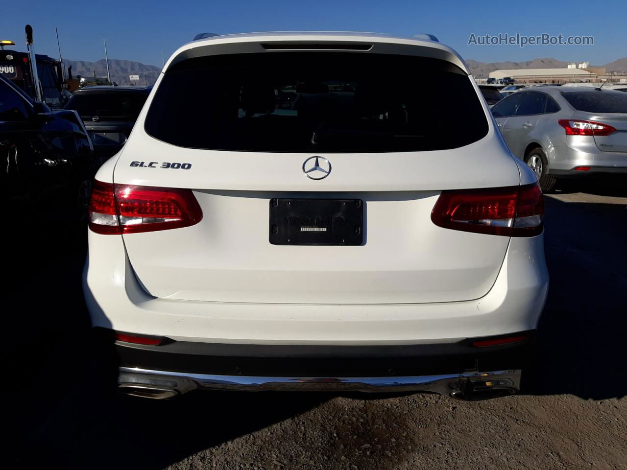 2019 Mercedes-benz Glc 300 White vin: WDC0G4JB1KV128167