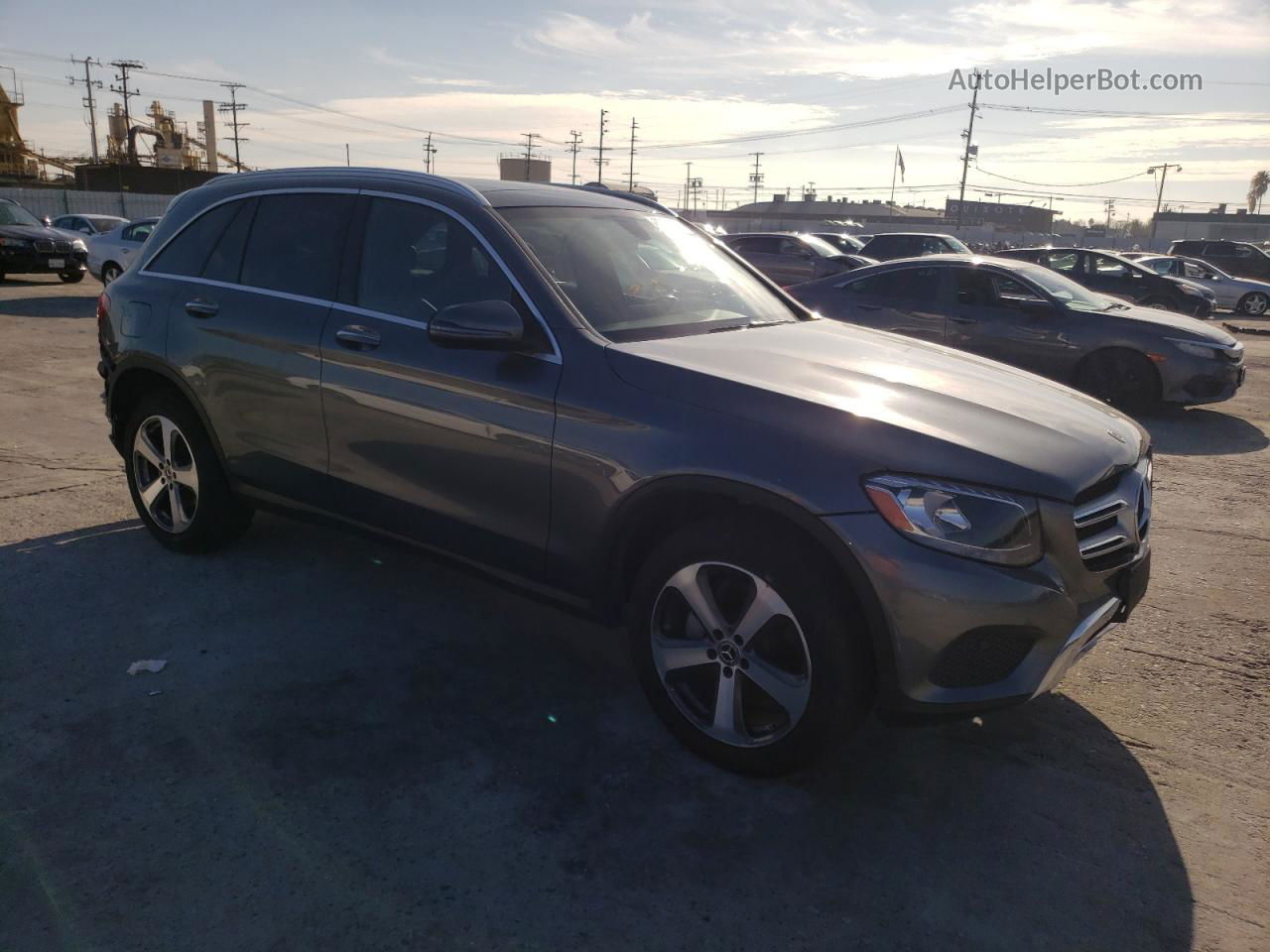 2019 Mercedes-benz Glc 300 Gray vin: WDC0G4JB2KF510010