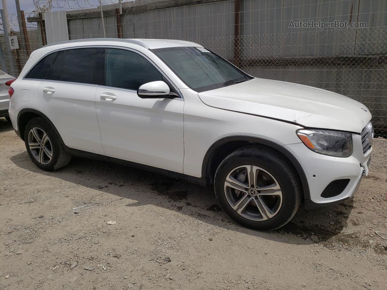 2019 Mercedes-benz Glc 300 Белый vin: WDC0G4JB2KV158200