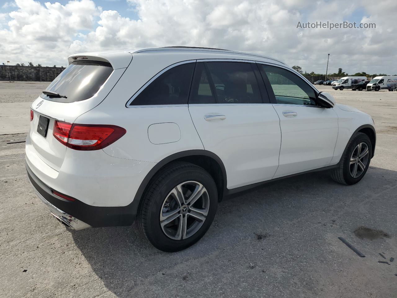 2019 Mercedes-benz Glc 300 White vin: WDC0G4JB3KF665374