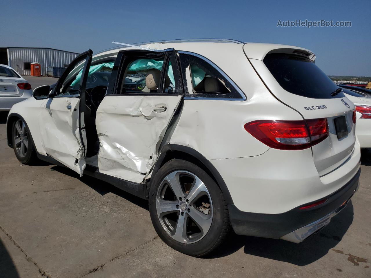 2016 Mercedes-benz Glc 300 White vin: WDC0G4JB4GF059704