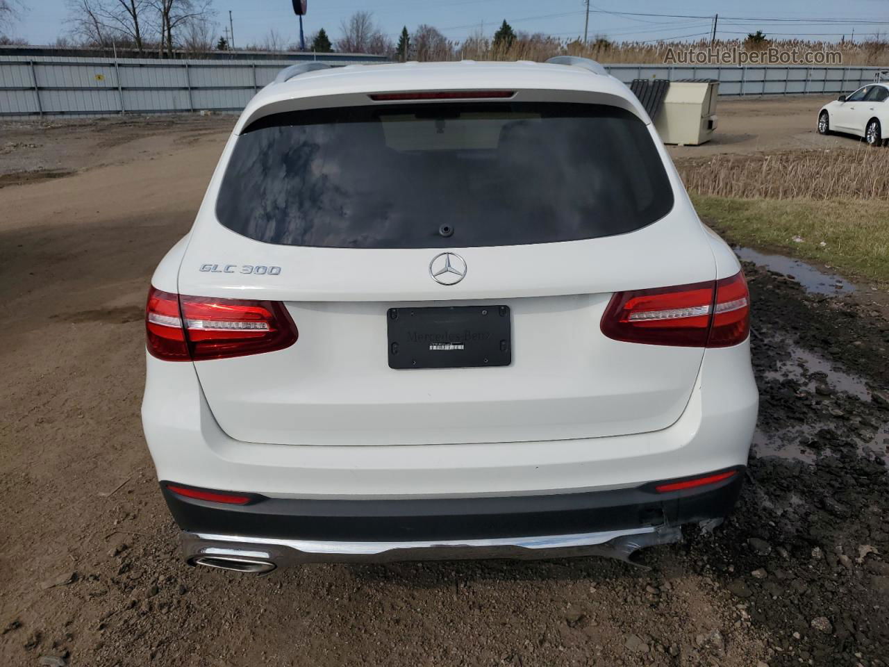 2019 Mercedes-benz Glc 300 White vin: WDC0G4JB6KV155400