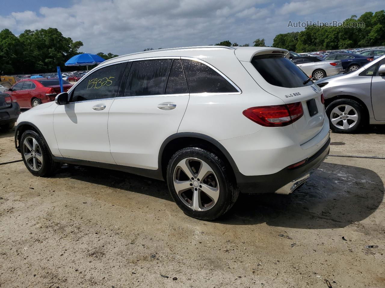 2016 Mercedes-benz Glc 300 White vin: WDC0G4JB7GF071295