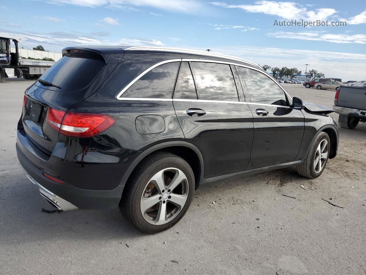 2016 Mercedes-benz Glc 300 Black vin: WDC0G4JB7GF083494