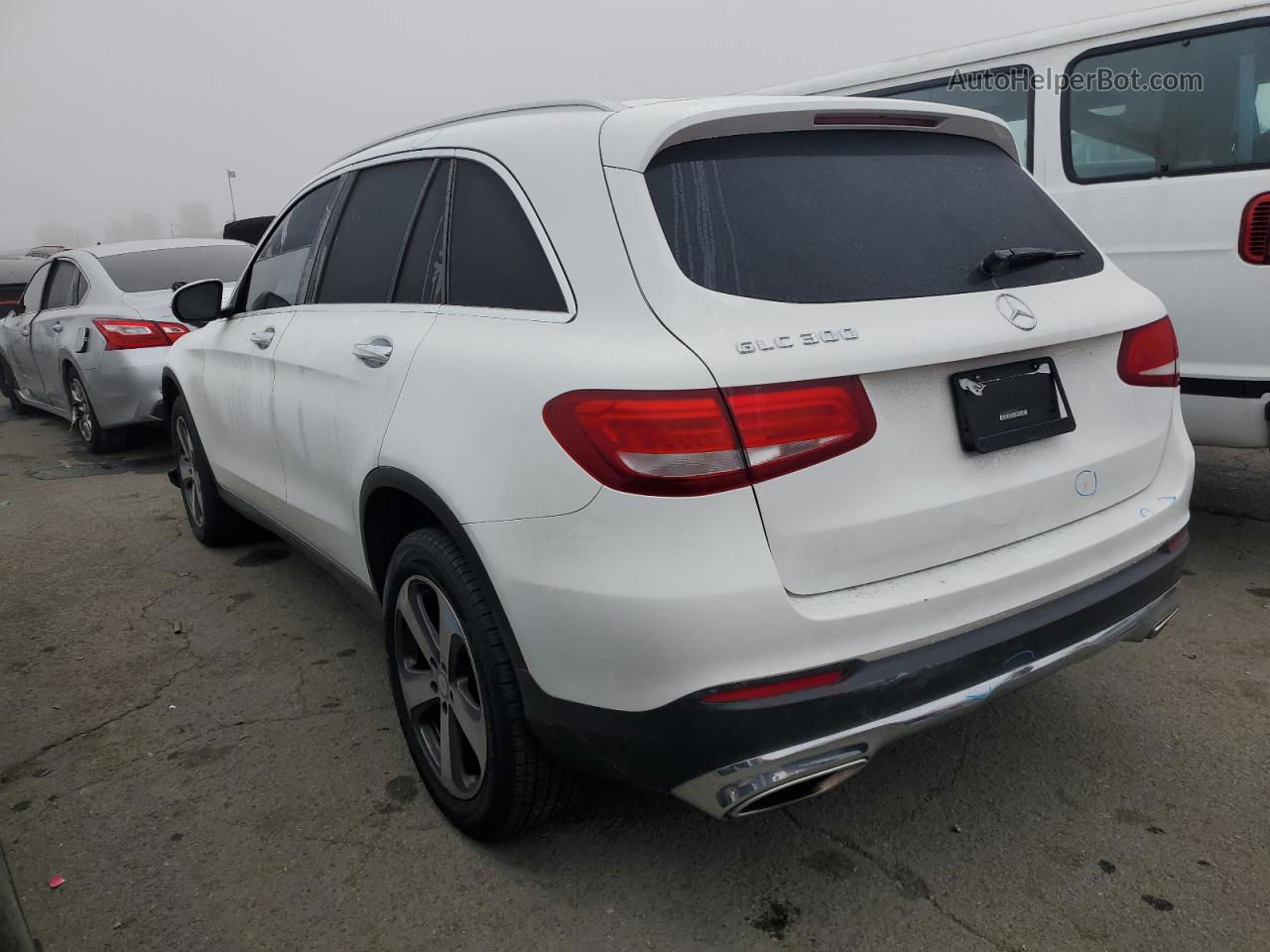 2016 Mercedes-benz Glc 300 White vin: WDC0G4JB8GF058023