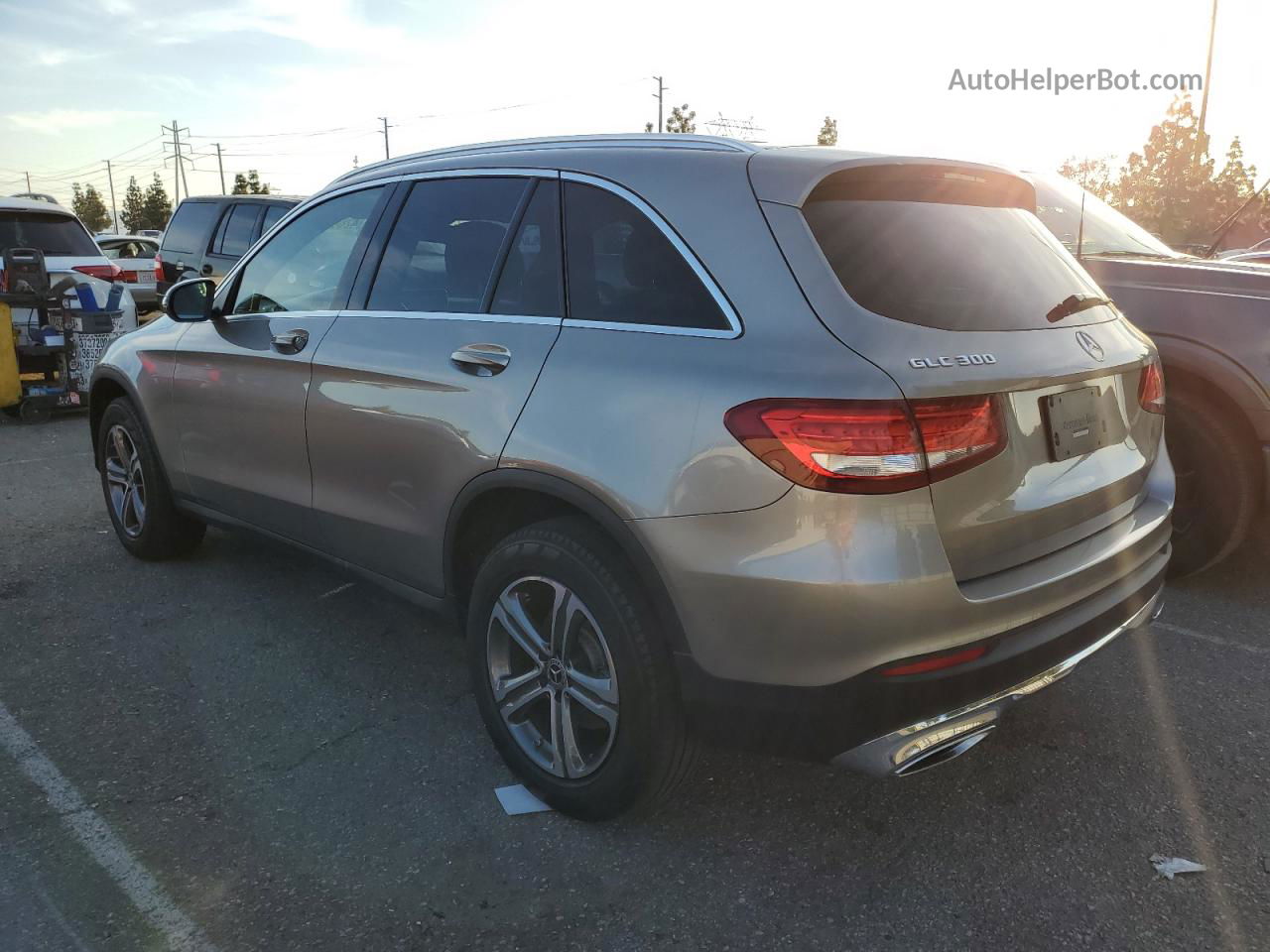 2019 Mercedes-benz Glc 300 Silver vin: WDC0G4JBXKV174550