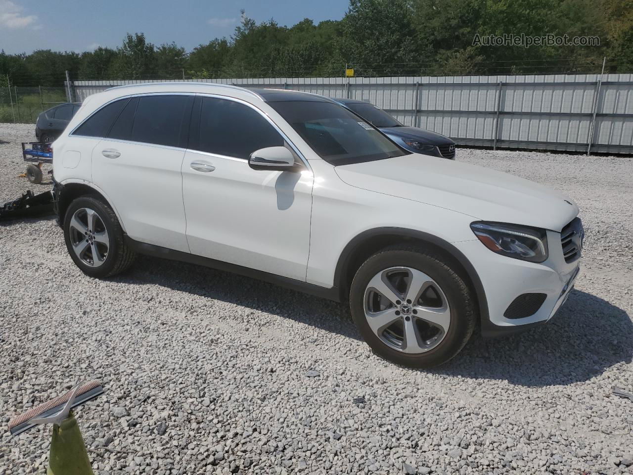 2019 Mercedes-benz Glc 300 4matic White vin: WDC0G4KB0KV189959