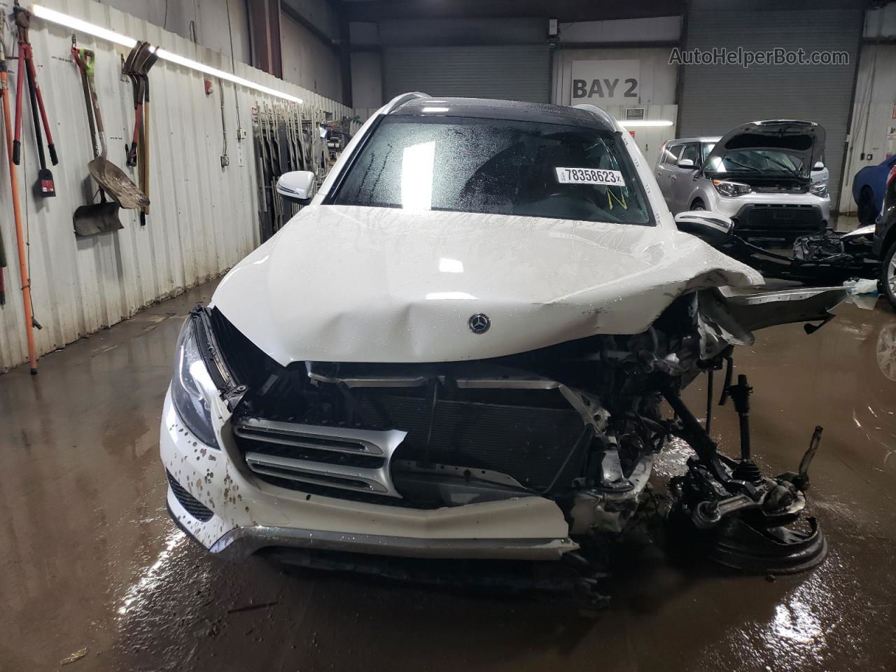 2019 Mercedes-benz Glc 300 4matic White vin: WDC0G4KB5KV156701