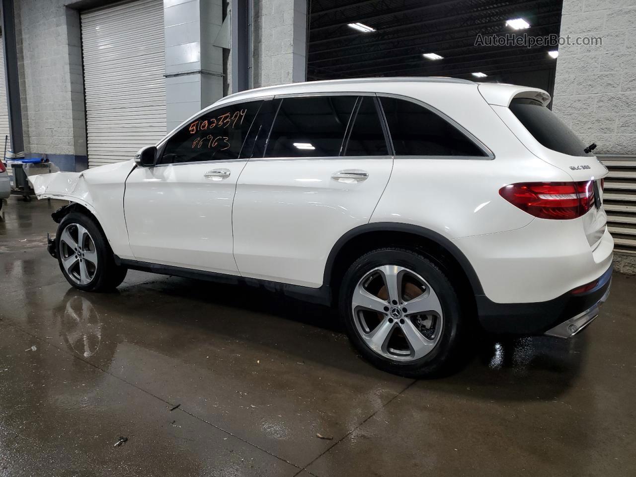 2019 Mercedes-benz Glc 300 4matic White vin: WDC0G4KB6KV193062