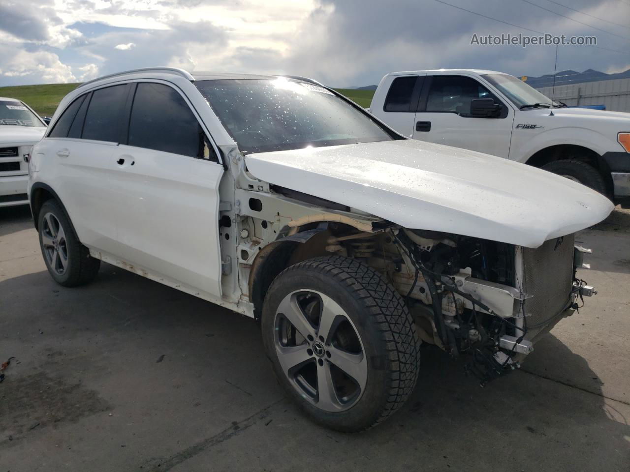 2019 Mercedes-benz Glc 300 4matic White vin: WDC0G4KBXKV197003