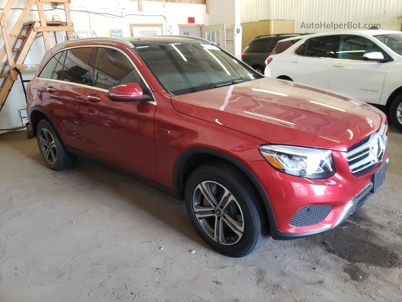 2019 Mercedes-benz Glc 350e Red vin: WDC0G5EB5KF558293