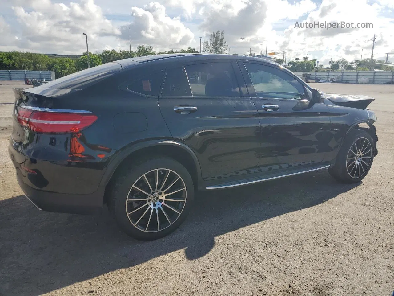 2019 Mercedes-benz Glc Coupe 300 4matic Black vin: WDC0J4KB9KF640916