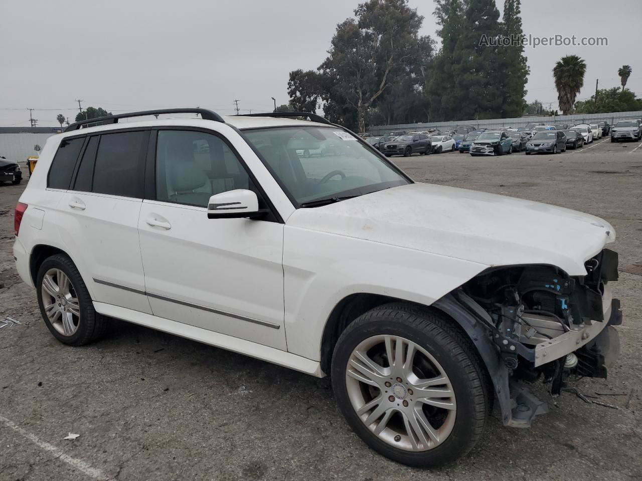 2013 Mercedes-benz Glk 350 White vin: WDCGG5HB1DG017104