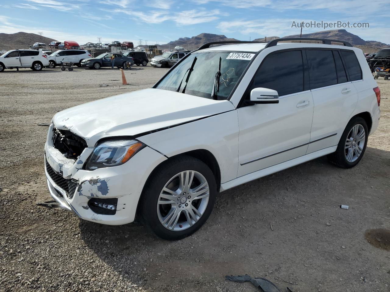 2013 Mercedes-benz Glk 350 White vin: WDCGG5HB1DG132334