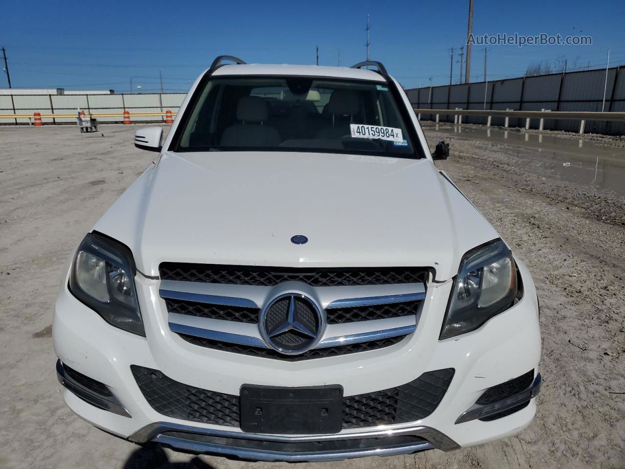 2013 Mercedes-benz Glk 350 White vin: WDCGG5HB3DG077188