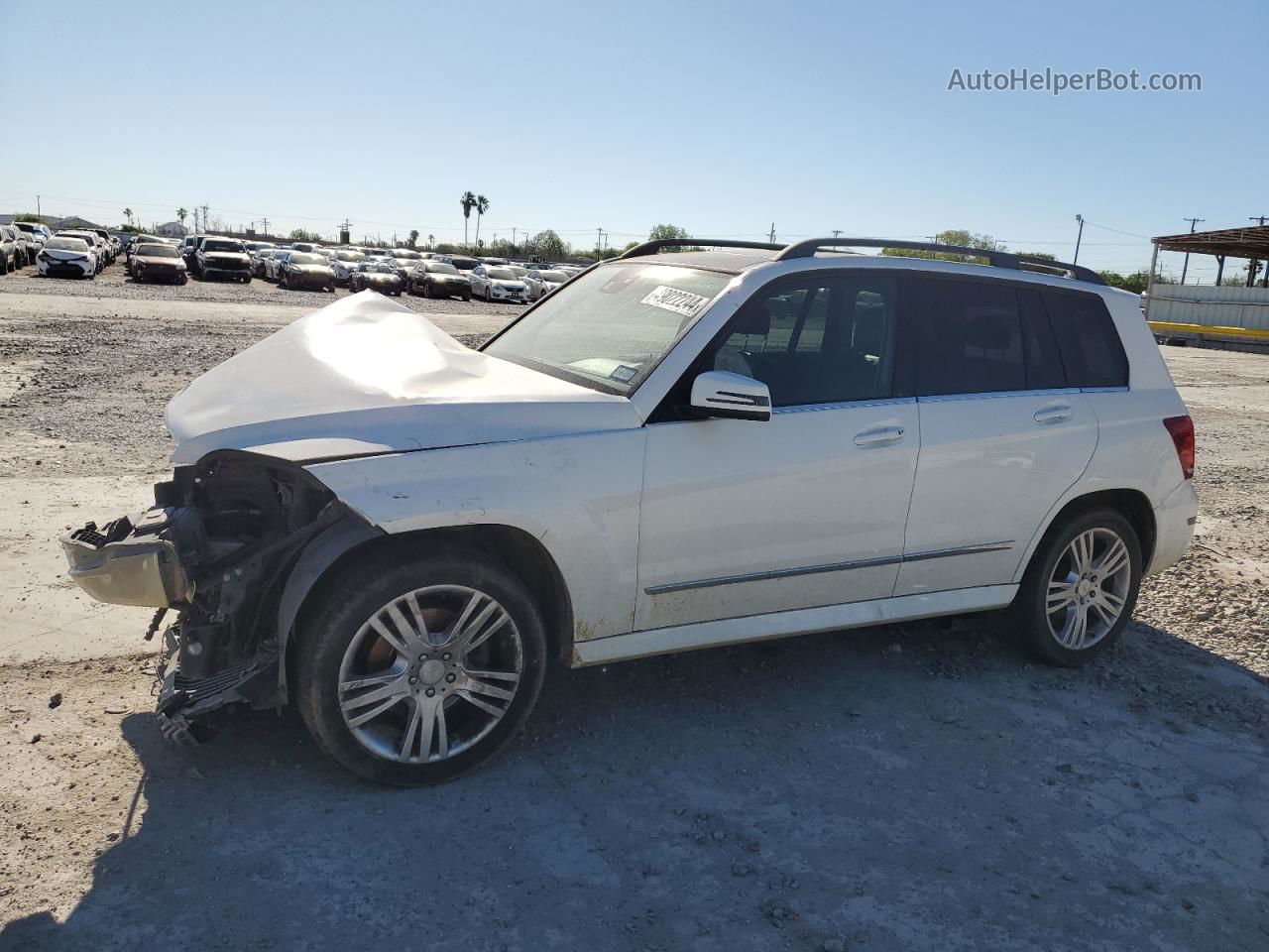 2013 Mercedes-benz Glk 350 White vin: WDCGG5HB4DG135180