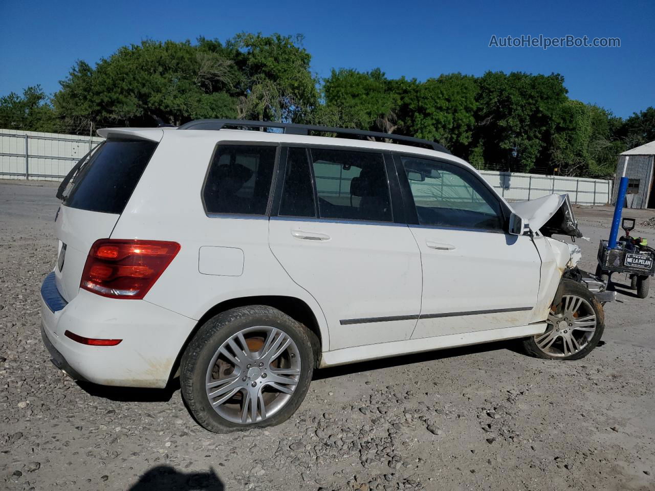 2013 Mercedes-benz Glk 350 White vin: WDCGG5HB4DG135180