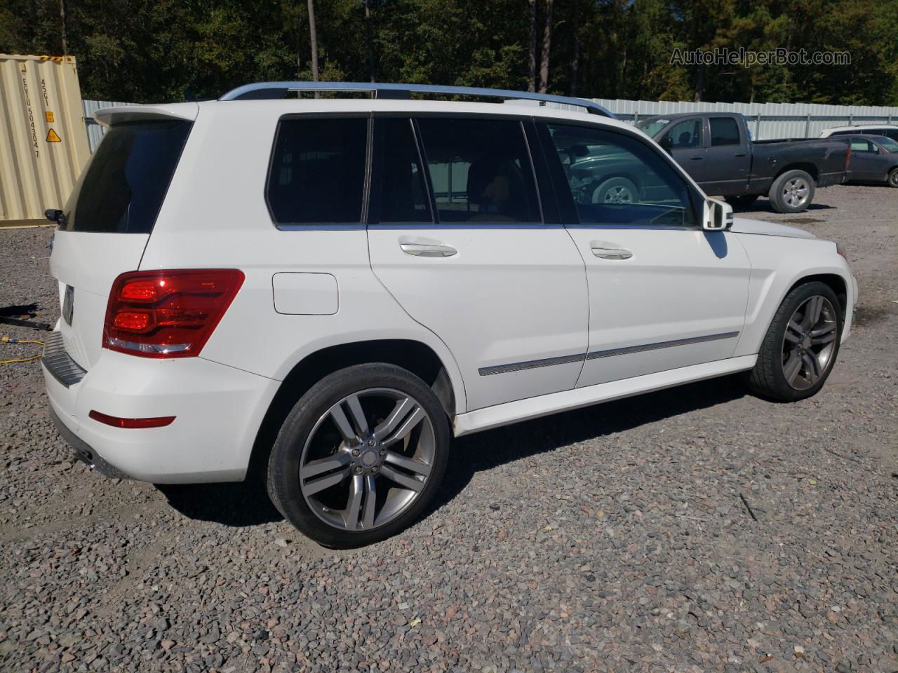 2013 Mercedes-benz Glk 350 White vin: WDCGG5HB5DG068928