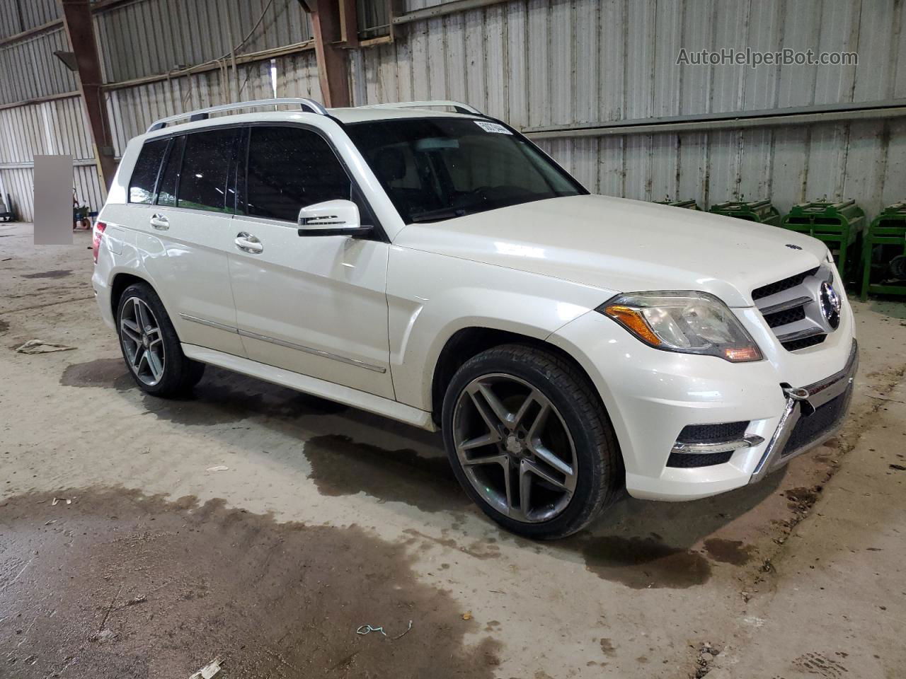 2013 Mercedes-benz Glk 350 White vin: WDCGG5HB6DG153406