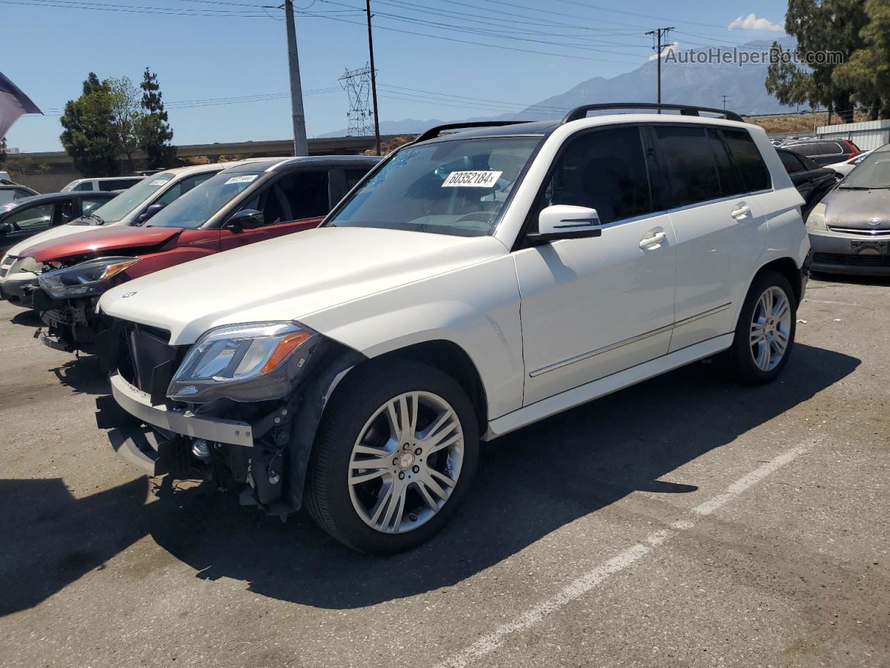 2013 Mercedes-benz Glk 350 White vin: WDCGG5HB7DF964637