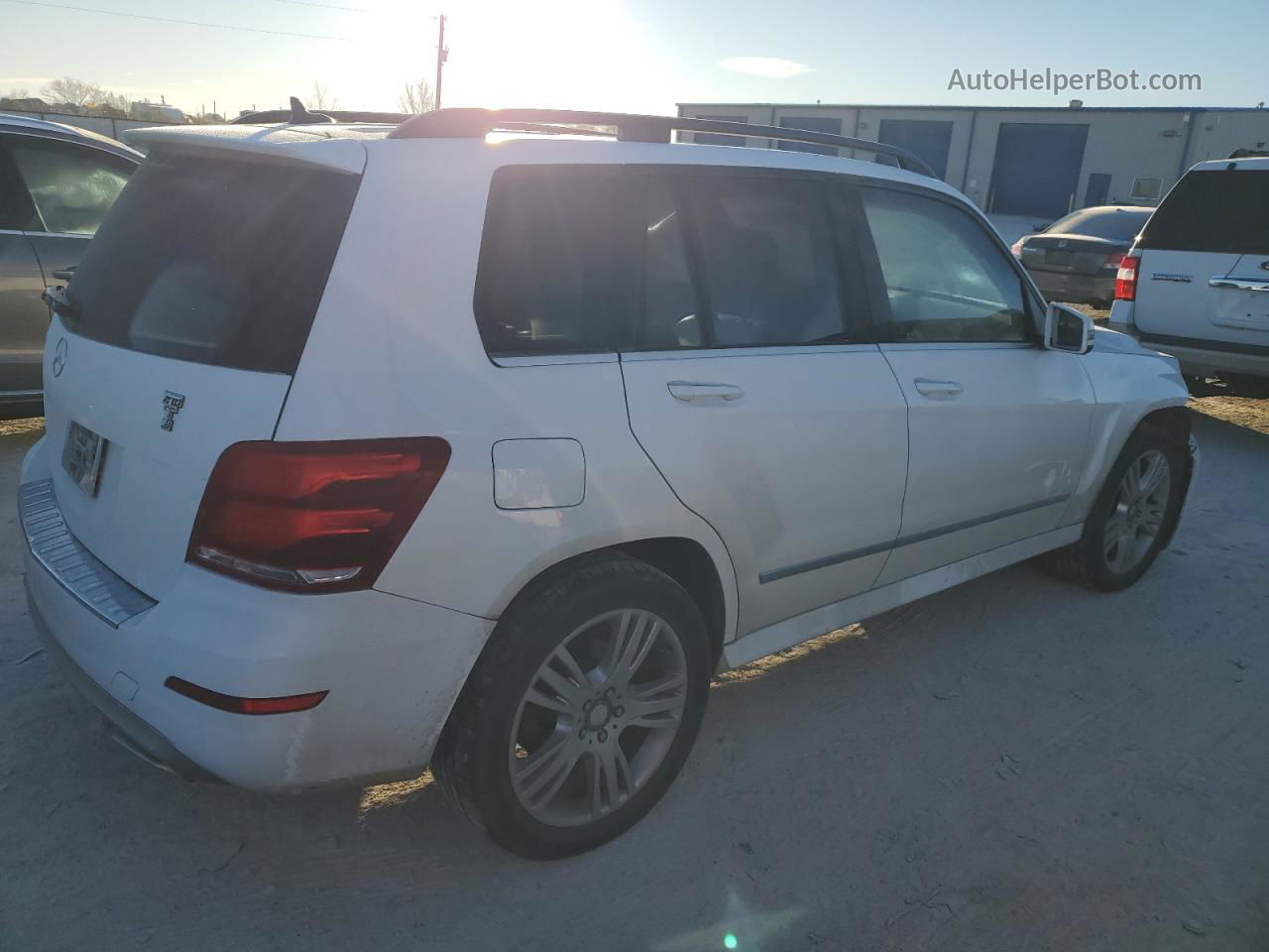 2013 Mercedes-benz Glk 350 White vin: WDCGG5HB9DF987840