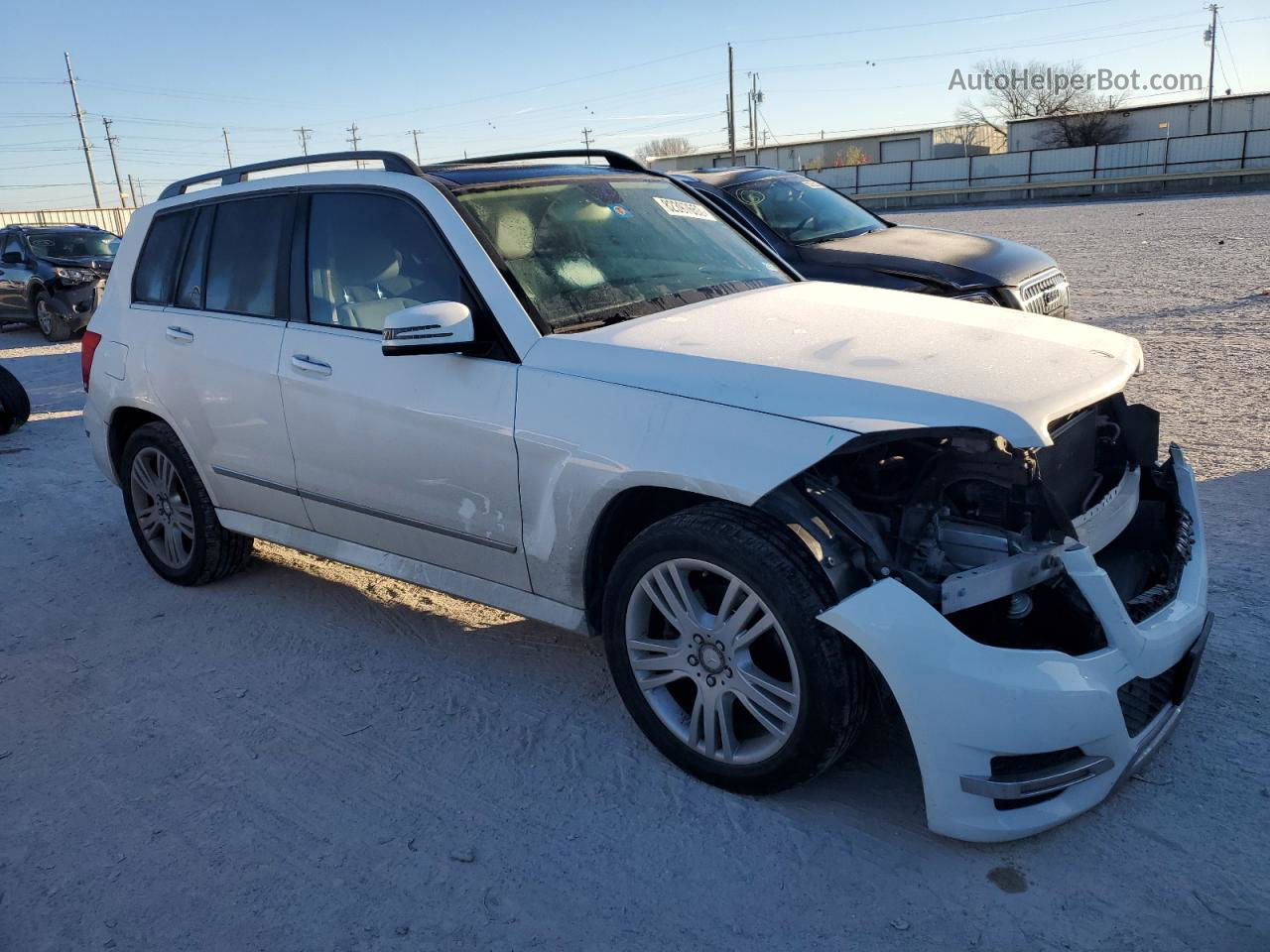 2013 Mercedes-benz Glk 350 White vin: WDCGG5HB9DF987840